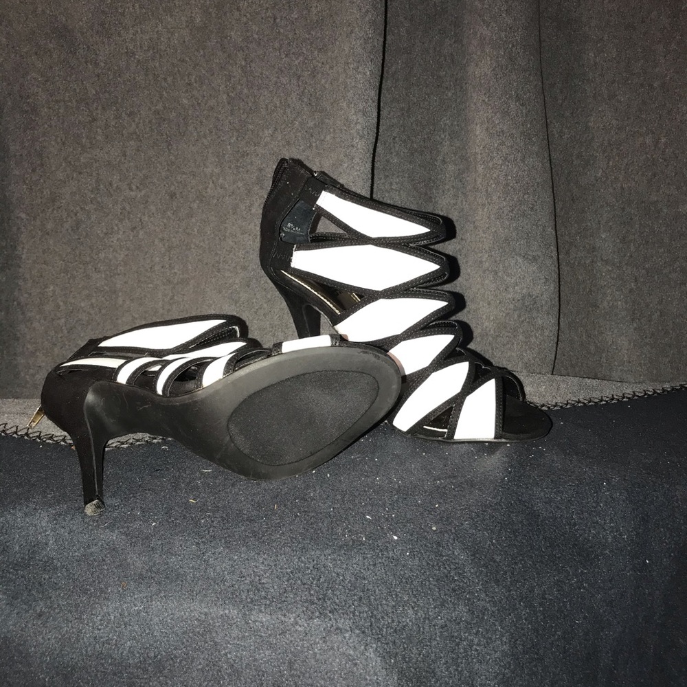 Shoes - Picture 2 of 3
